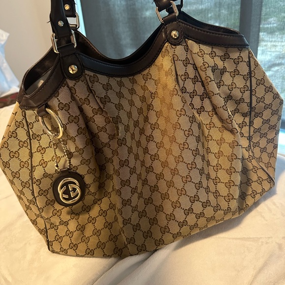 Like New - Gucci Sukey Tote GG Canvas and Wallet - Picture 4 of 9